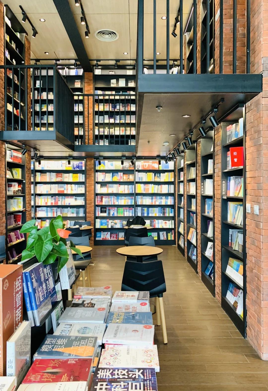 用阅读触摸成都|在成都不能错过的10家书店(下)