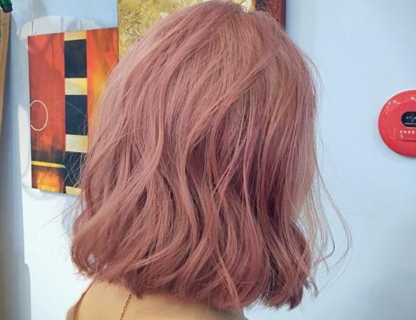 花200跟花400烫发有什么区别,花两百元染发