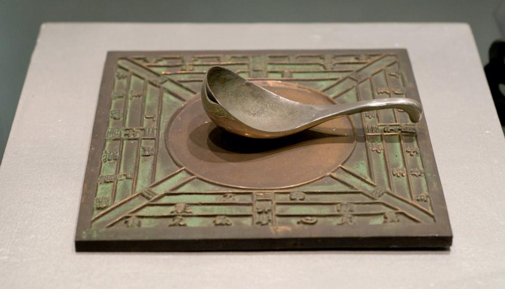 吸铁石是什么产品,吸铁石哪一年发现的