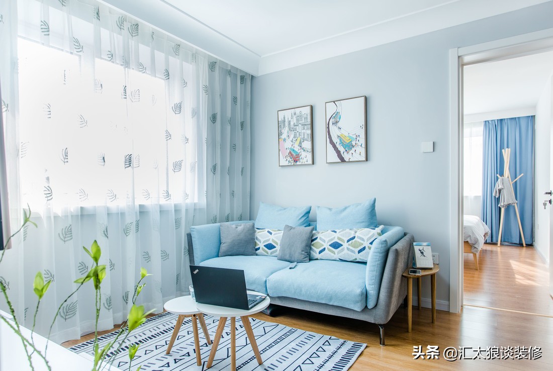 她家装修很简单,她家两居室装修太惊艳了
