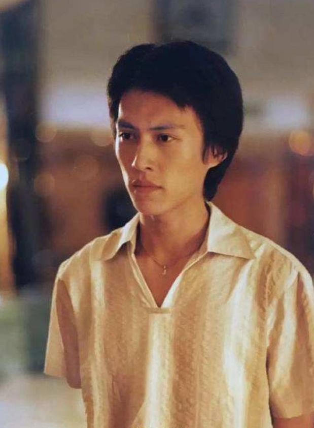 李佳的两段婚姻,青春不言败靳东与李佳是真夫妻吗