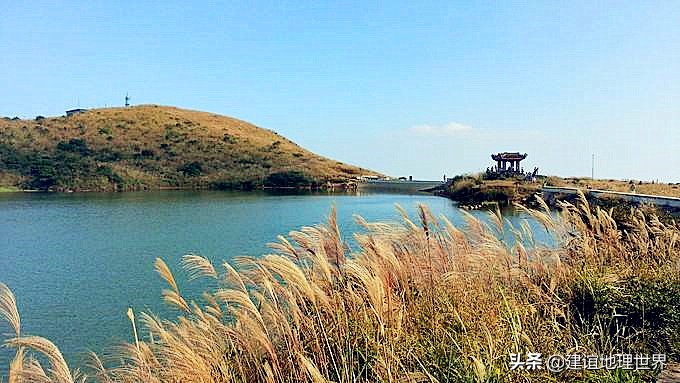 中国有几个地方有天池,天池有哪几个景点