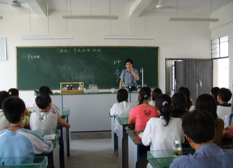 文科生与理科生毕业后有区别吗,毕业后才发现文科生和理科生差距