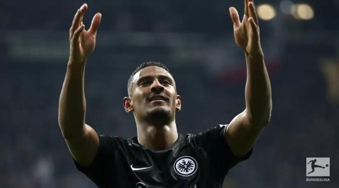 拒绝中超邀约赴德甲，没进过国家队的他却成五大联赛第一人