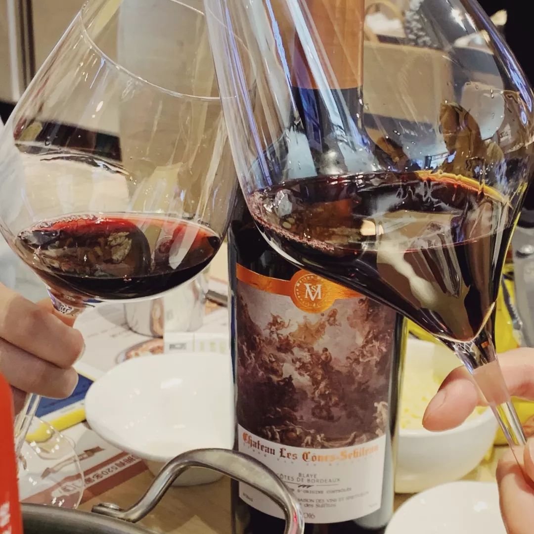 酒后醒酒场面,年轻人喝醉酒的名场面