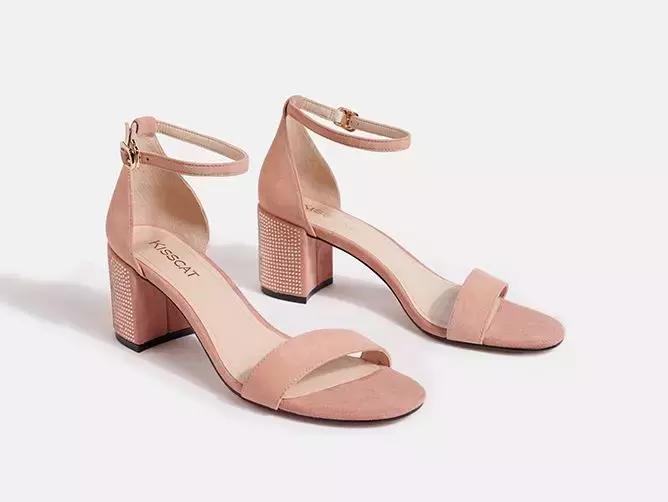 盘点十大鞋子品牌,国产鞋排行榜前十名2023