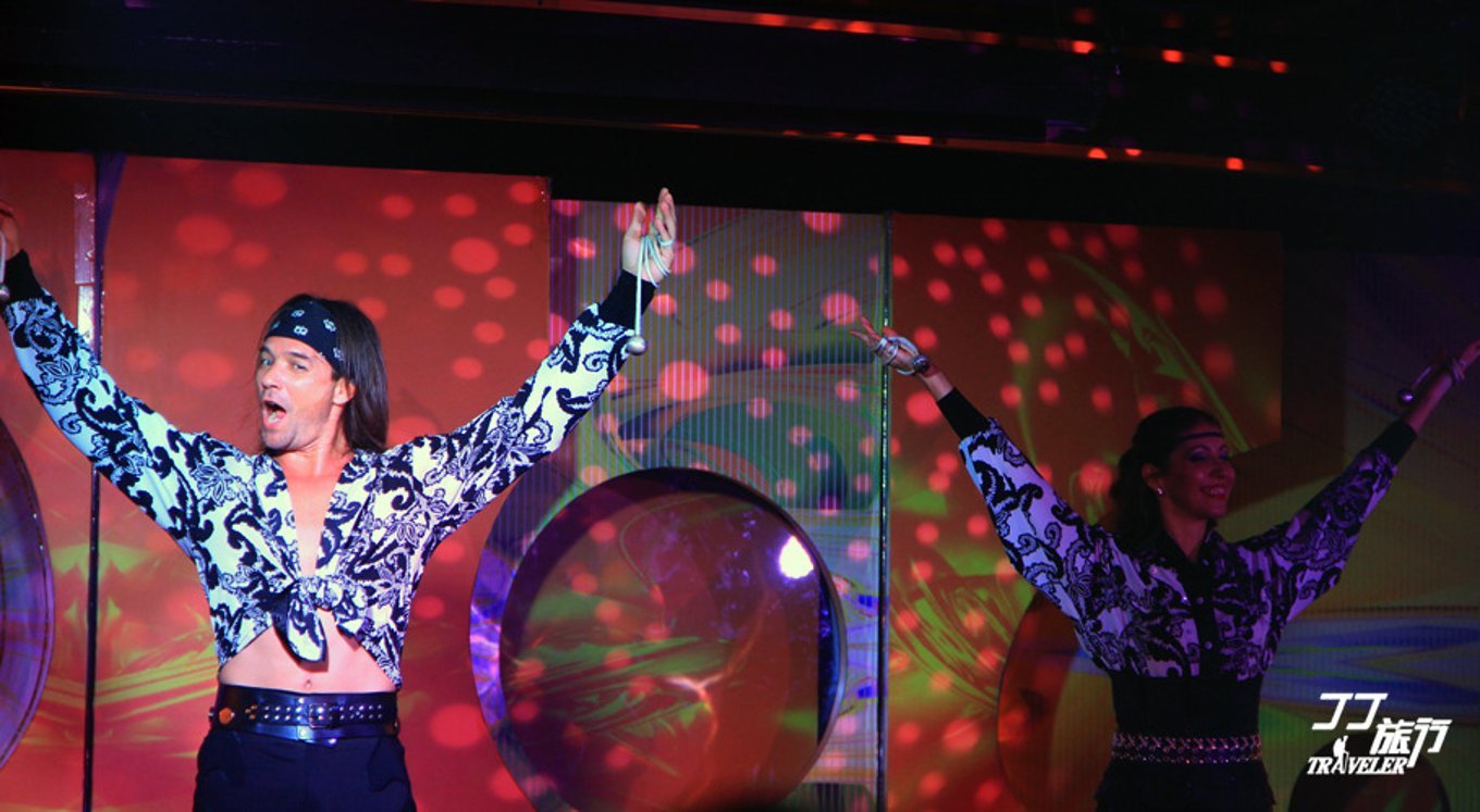 形容一个邮轮很豪华很大怎么说,不动声色可以形容美景吗