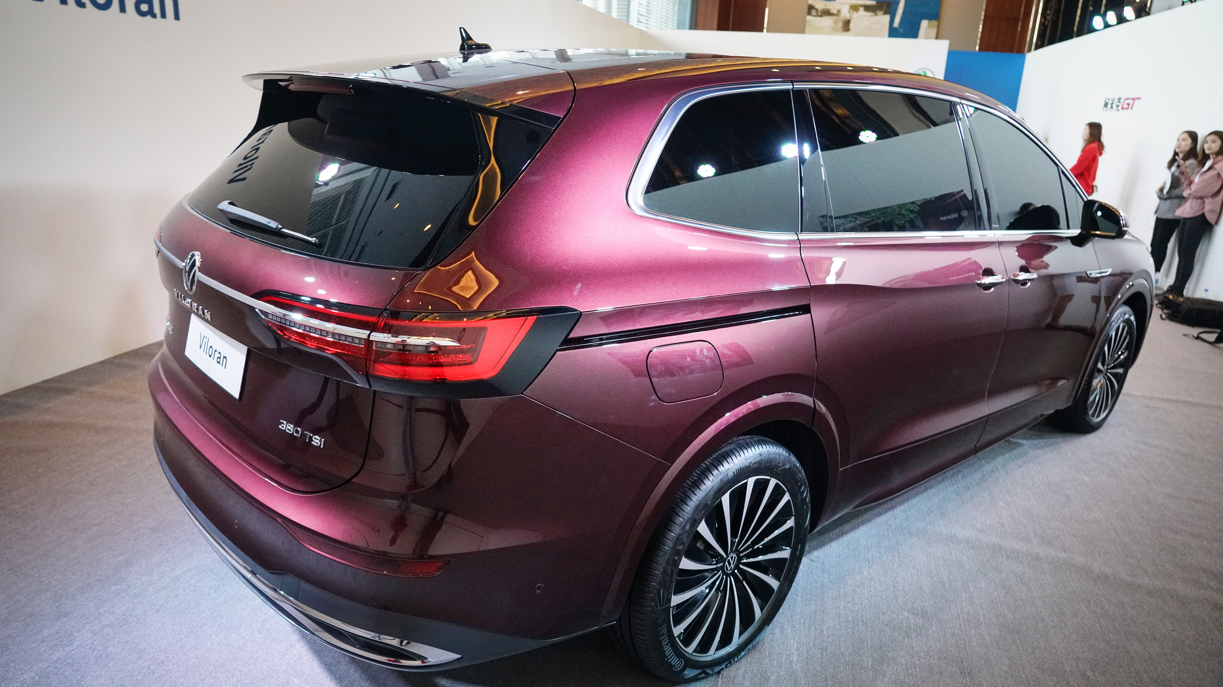 上汽大众mpvgl8新款,gl82020款与大众mpv对比