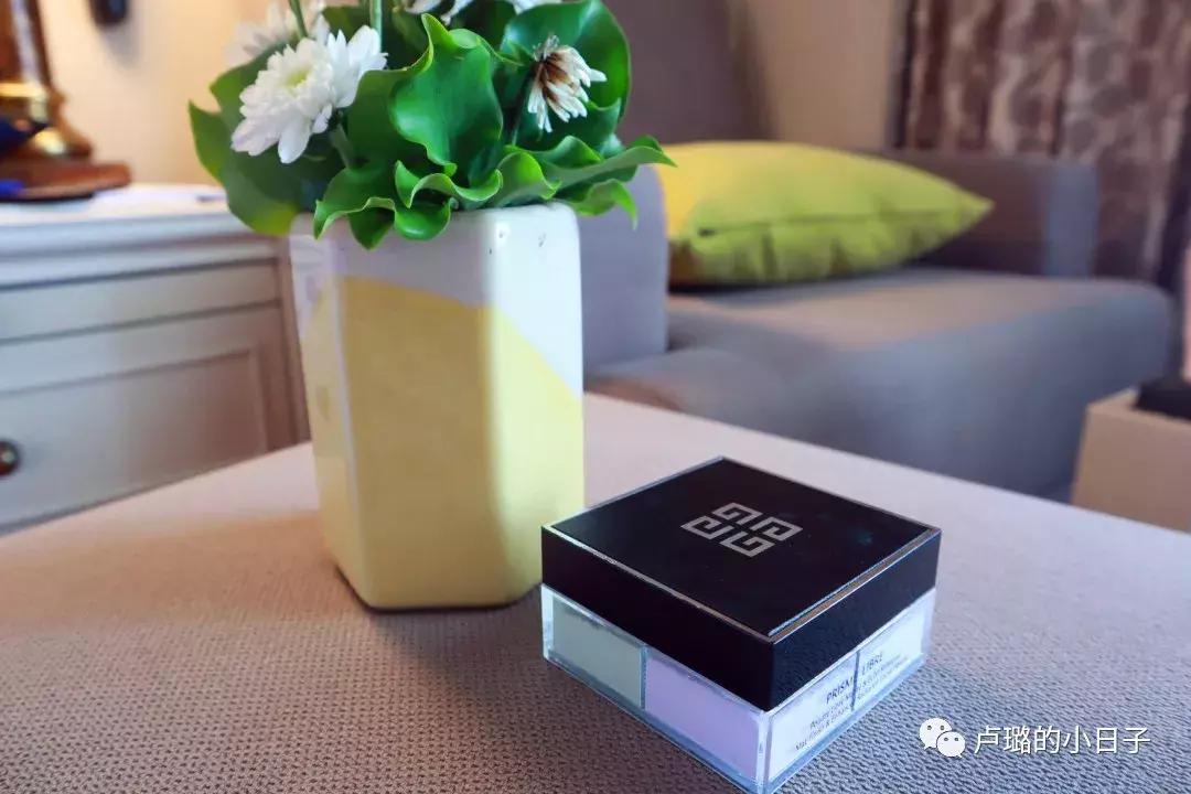 出门便携式化妆包软包中号,旅行化妆包大公开