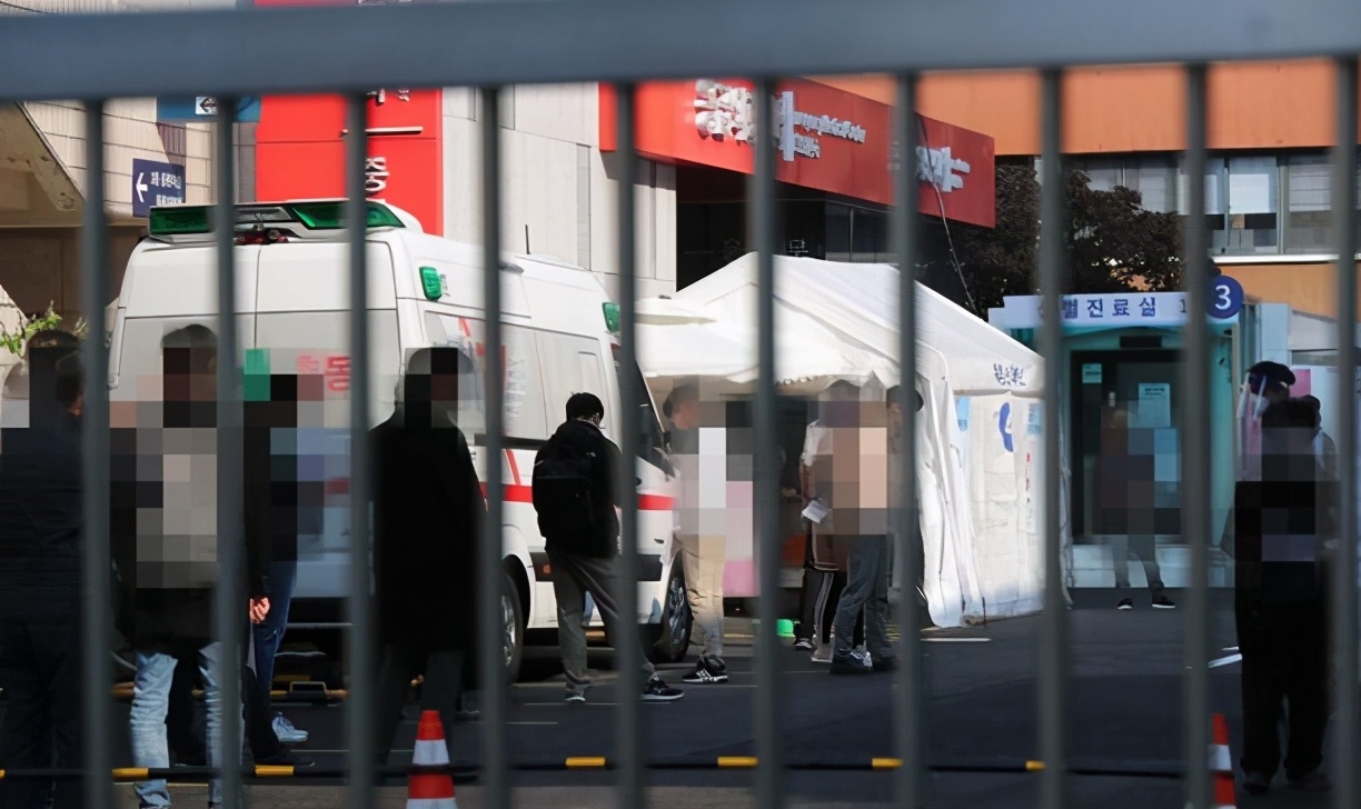 疫情影响下,韩国免税店生意惨淡,中国代购立功,创人均消费纪录