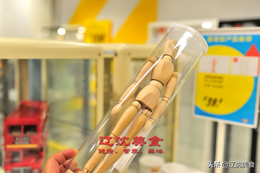 在设计家居的路上一直坚持,在厨房用餐设计