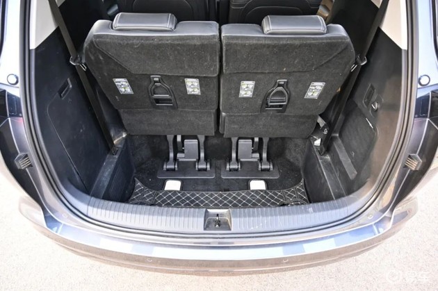 6座口碑最好的家用车五菱凯捷,家用空间大国产10万轿车