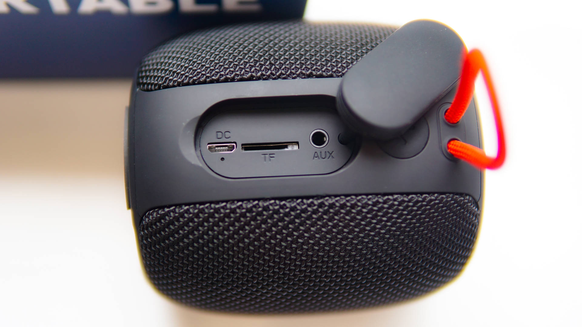 时下青年外出游玩必带的神器，SanagM11蓝牙音箱