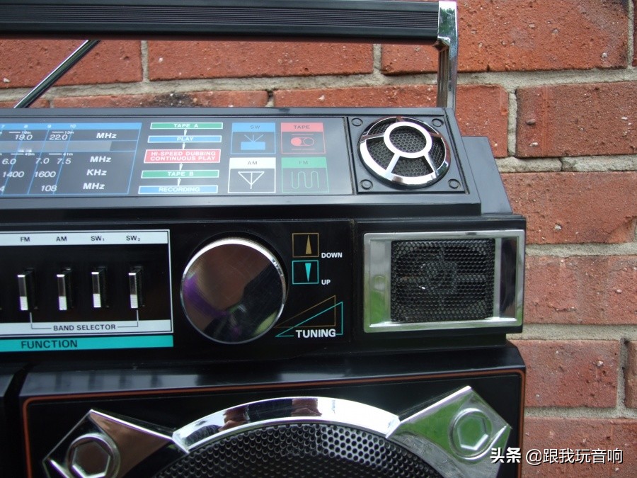 80年代便携式录音机图文,80年代手提式录音机