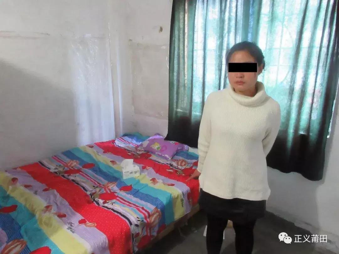 最新抓获招嫖诈骗团伙被抓的视频,莆田扫黄警察抓捕过程