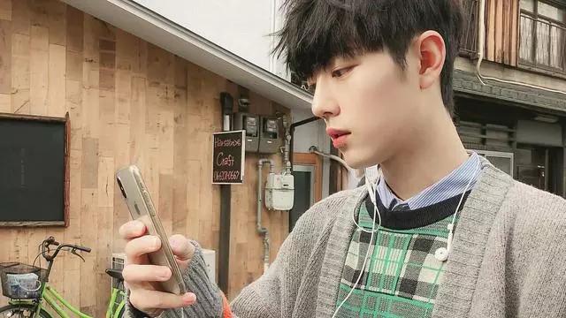 肖战晒太瘦了图片,肖战很瘦照片