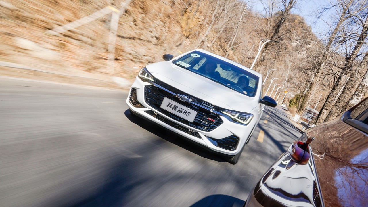 雪佛兰全新科鲁兹rs赛道动态表现,雪佛兰科鲁泽rs三缸车能不能买