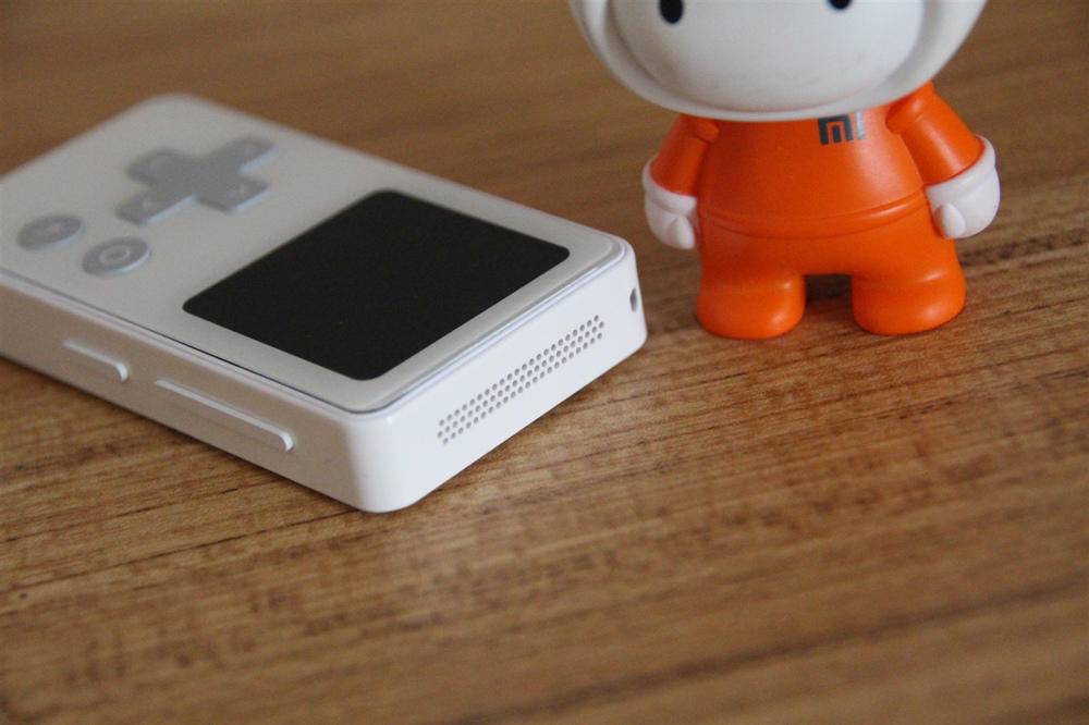 小爱同学不用插卡也能用,儿童智能电话不插卡能用吗