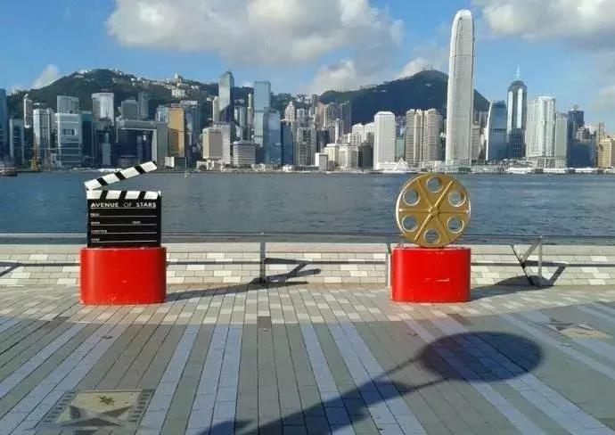 像彩色水果糖一样的香港，让人心动