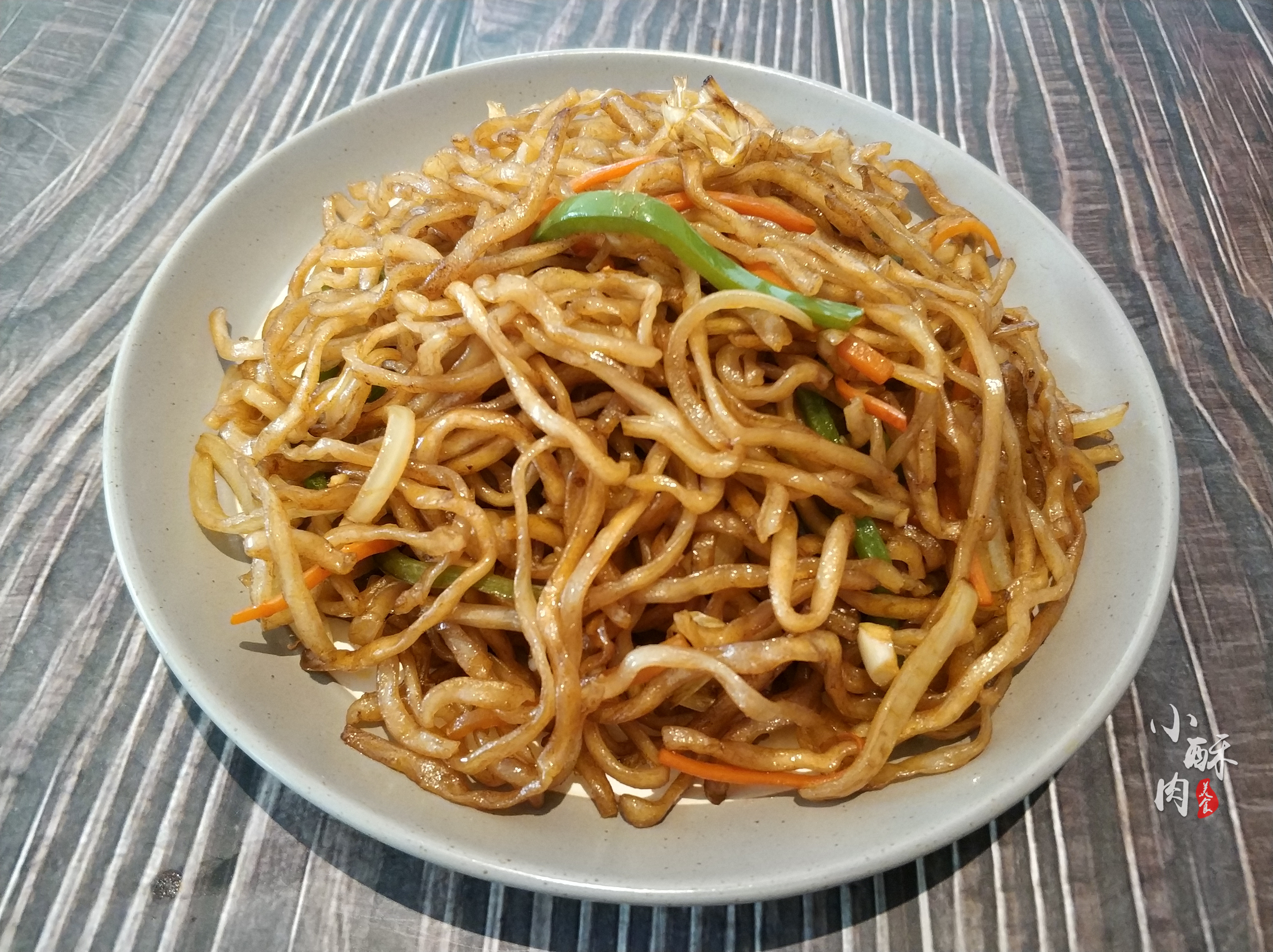 炒面的面条煮多久炒出的面才劲道,炒面用蒸的好还是水煮的好