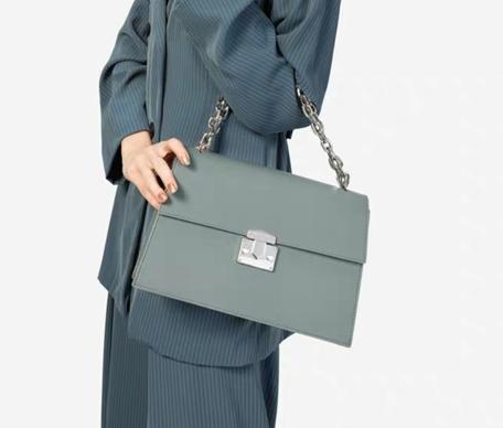 杨幂同款斜挎包包,双十一大牌背包