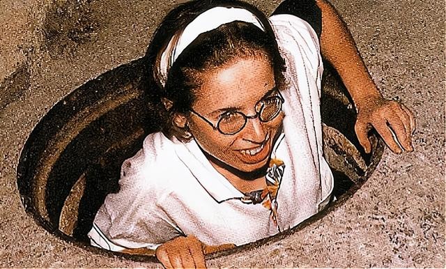 为验证时间不存在，科学家让女子住进地洞130天，实验结果如何？