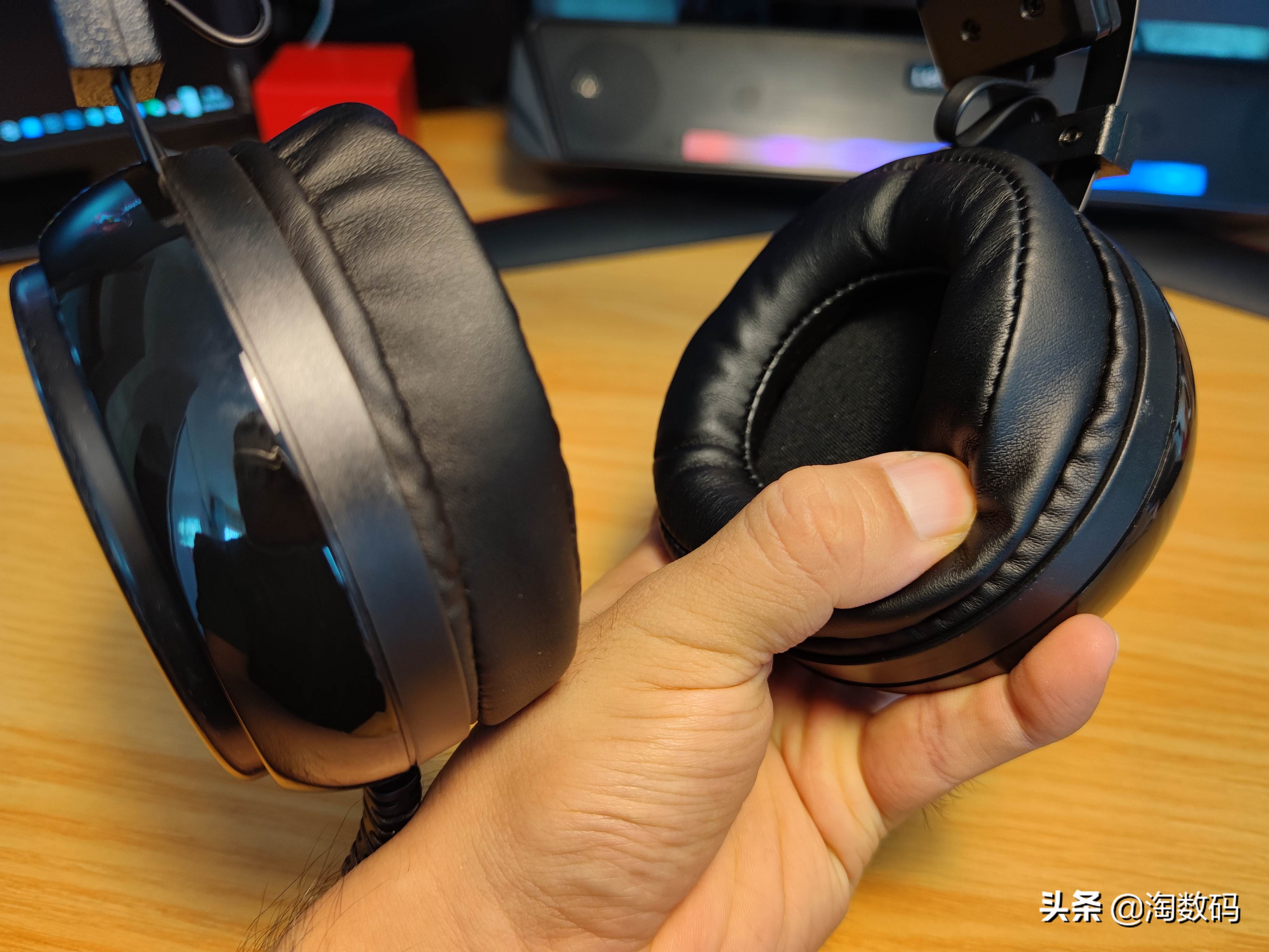 拆验声卡辩真身：￥49元因丑贬值虚拟7.1声道游戏耳麦，爆拆验票