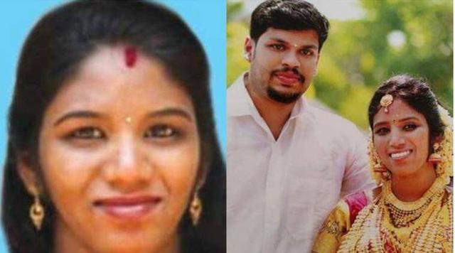 印度男咬死眼镜蛇,印度男子咬死眼镜蛇