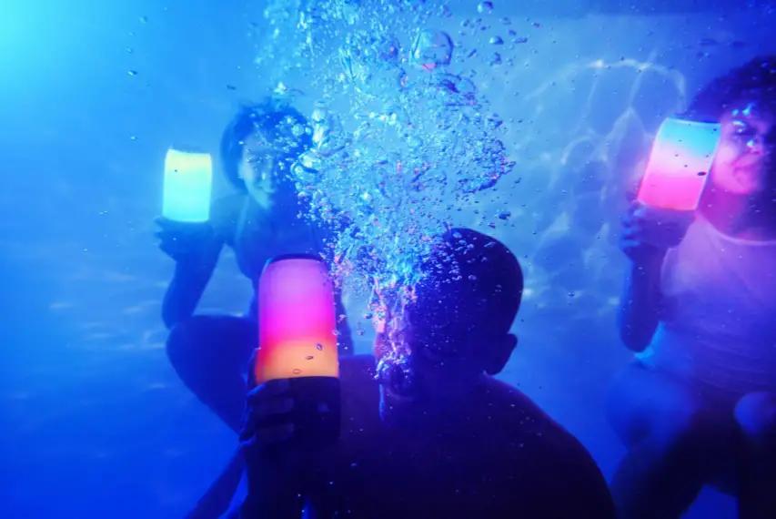 jbl钃濈墮闊崇pulse5闊宠川璇勬祴,jblpulse3闊冲搷娴嬭瘎鐧借壊