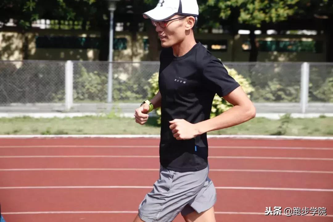 跑得越快心率越低是怎么回事,为什么有人跑得快心率还不高