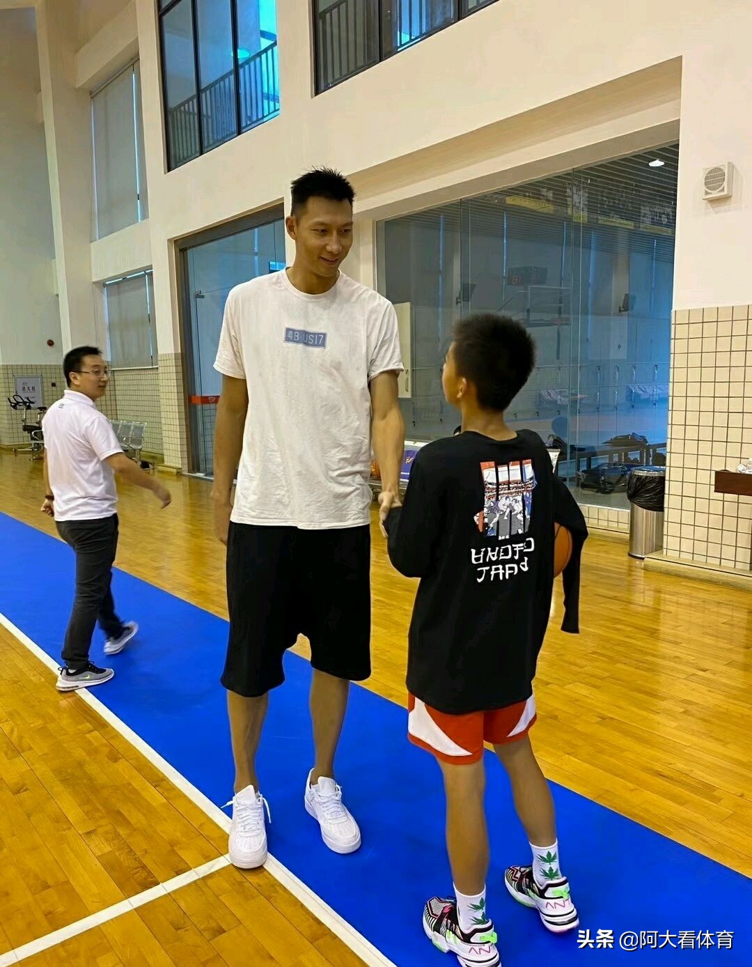 宏远队篮球训练营,宏远篮球训练营儿童