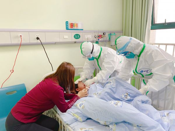 儿童感冒发烧腹泻去医院查哪些,武汉儿童医院看孩子反复咳嗽