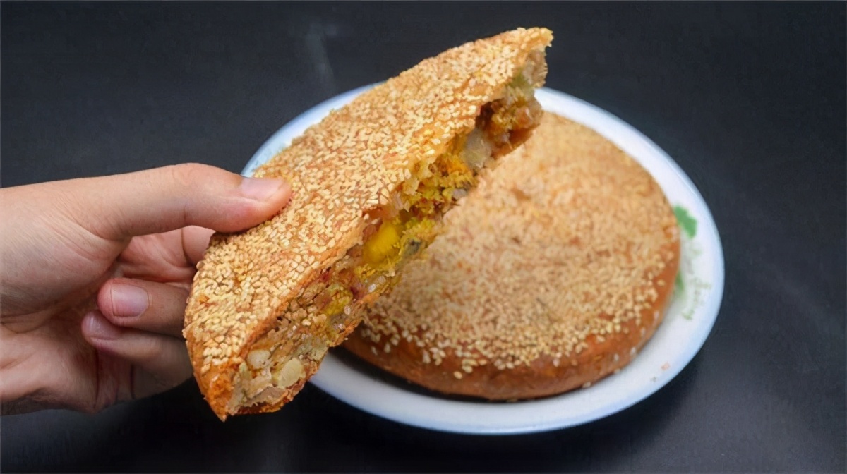 月饼没吃完怎么办五种方法巧利用,中秋节没卖完的月饼都去哪儿了