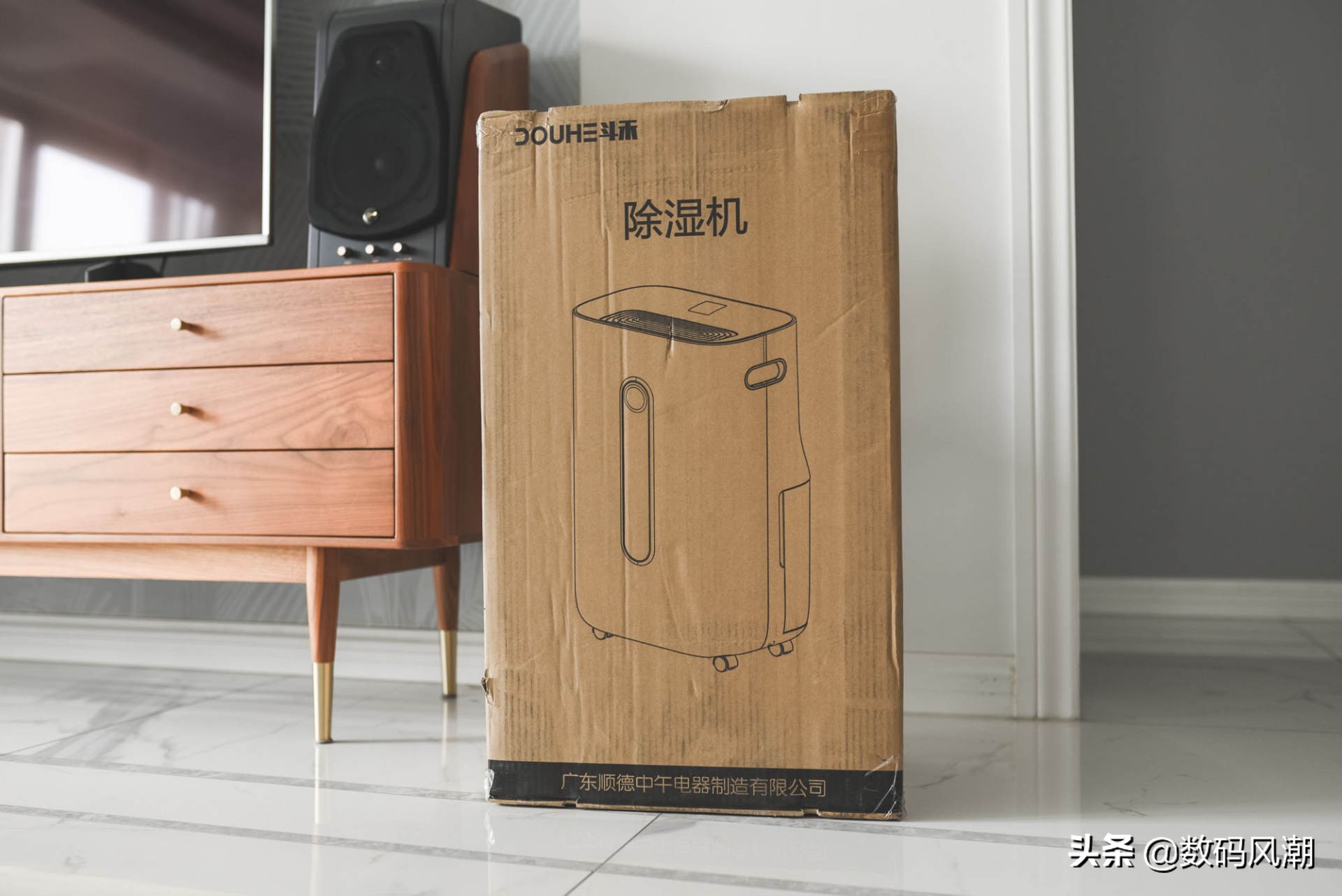 南方回南天除湿机要一直开着吗,回南天用空气除湿机有效果吗