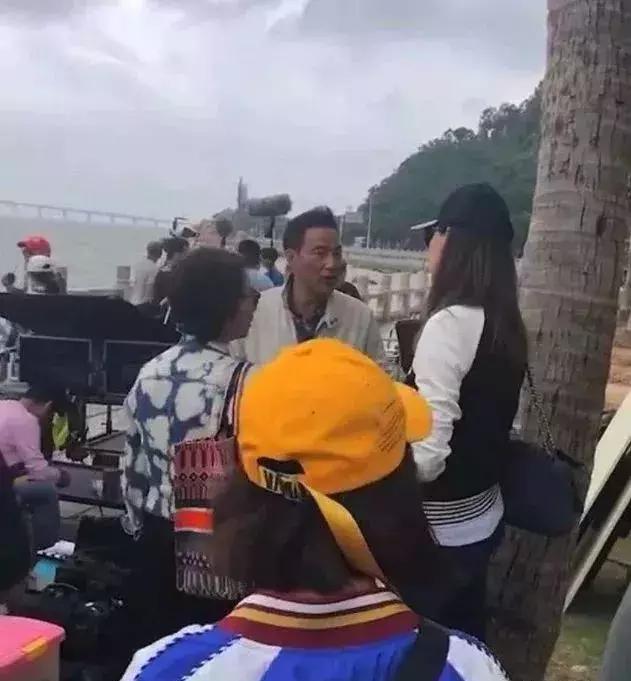 周星驰赵薇光头,赵薇周星驰完整视频