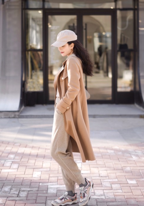 大衣这4款内搭时髦又高级,会打扮的女人穿搭