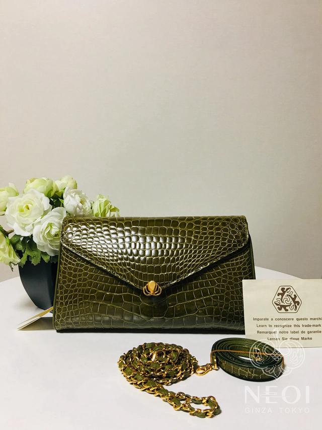 怎样鉴别是不是真正的鳄鱼皮包,鳄鱼皮包包怎么选