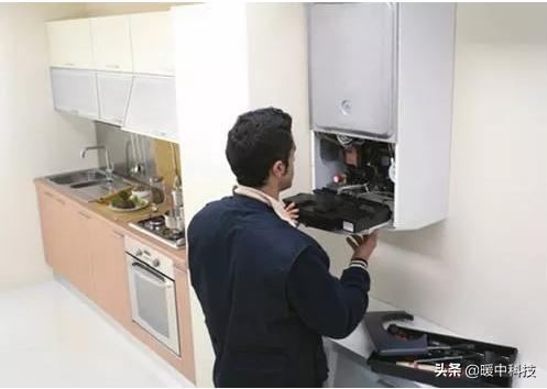 碳纤维电地暖水地暖哪个费用高,发热电缆与碳纤维电地暖哪种省电