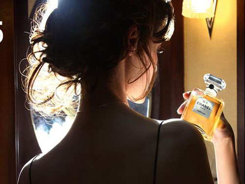 入门买什么香水比较好,入门名牌香水