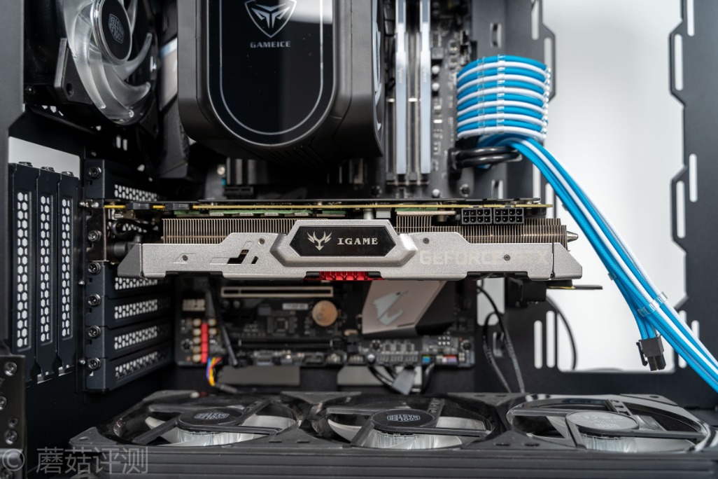 gtx1080ti,七彩虹1080ti和影驰1080ti大将