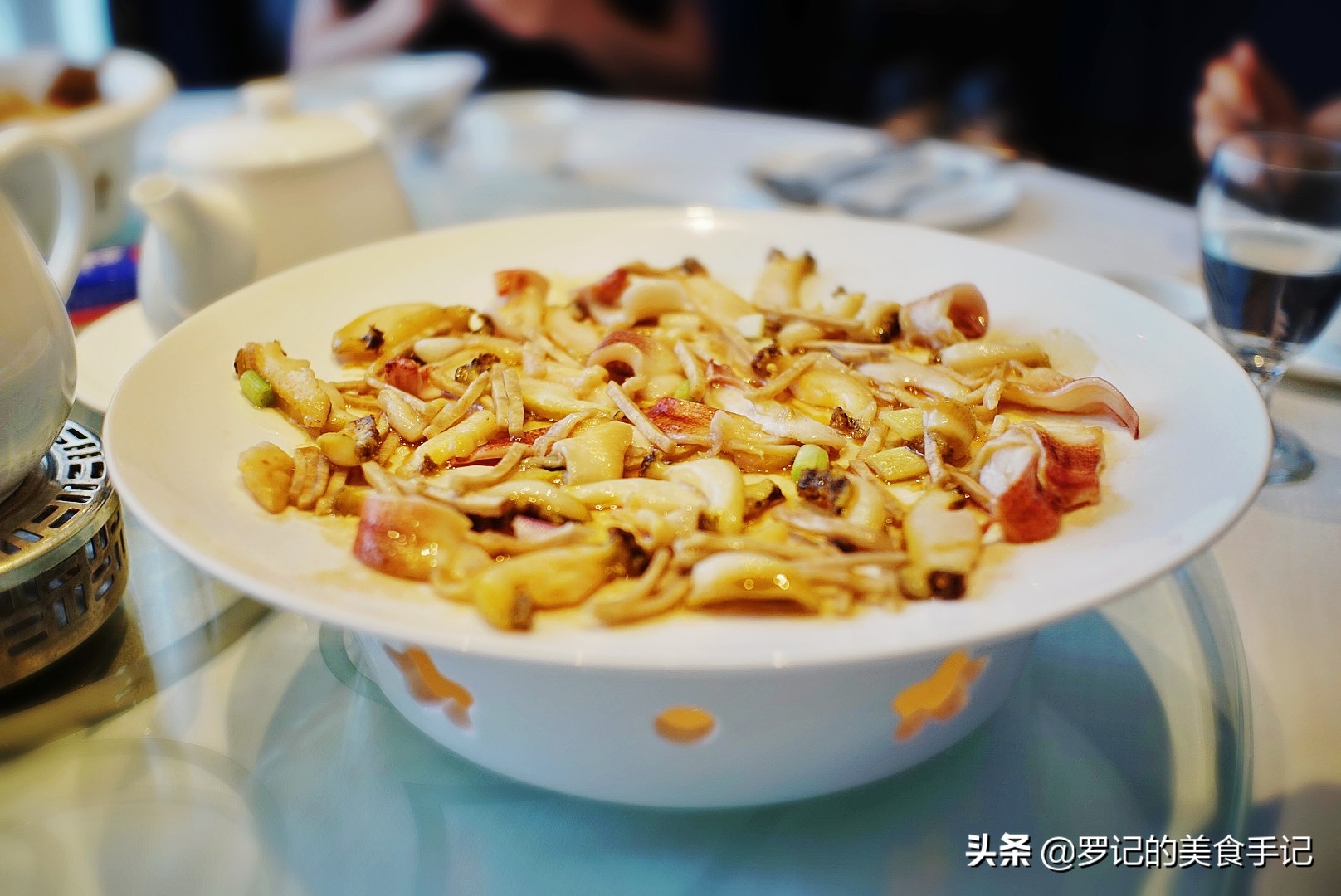 广州米其林煲仔饭第一名,广州米其林好吃的餐饮