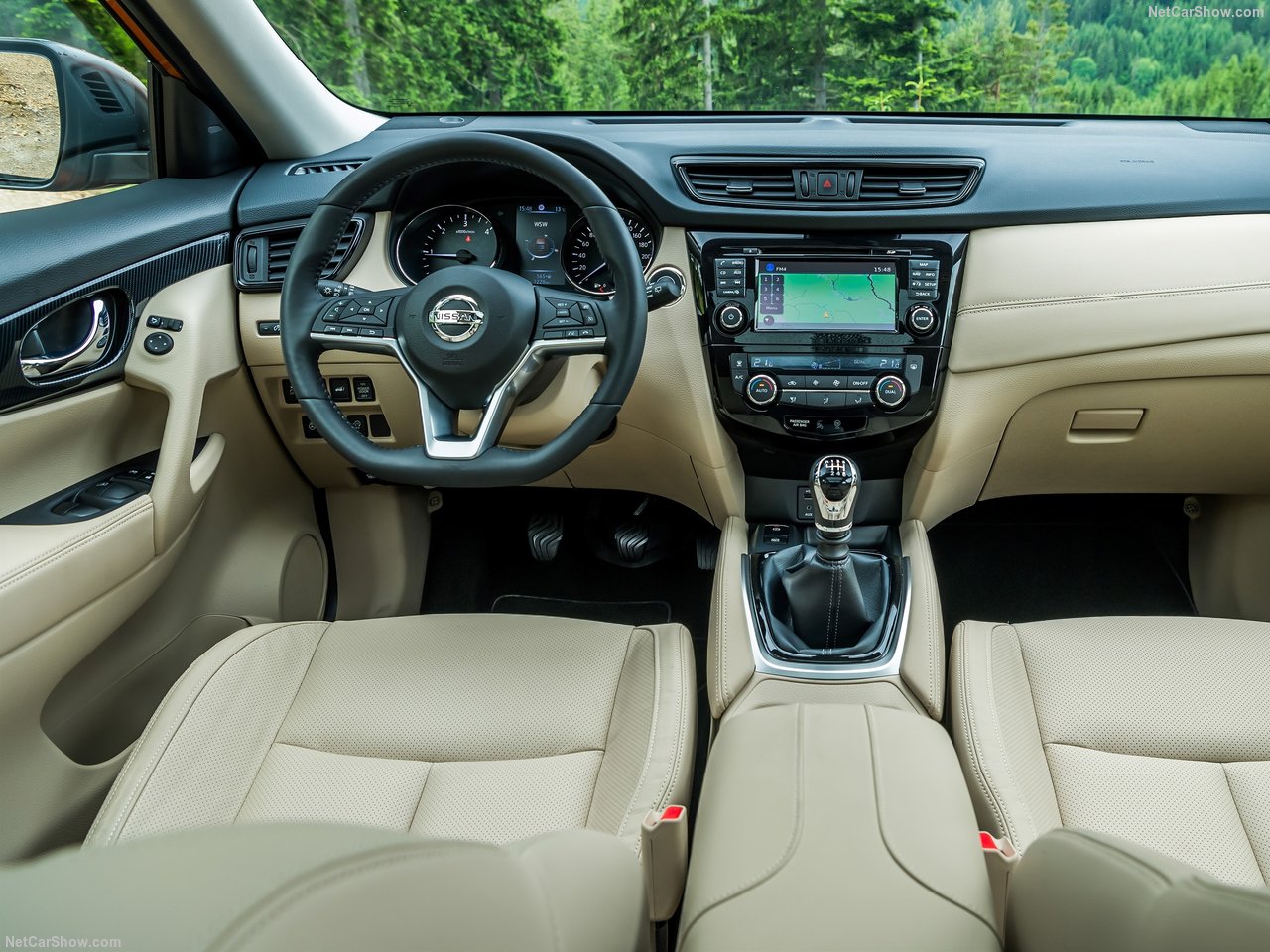 静态体验新款奇骏外观更加科技,奇骏新款内饰