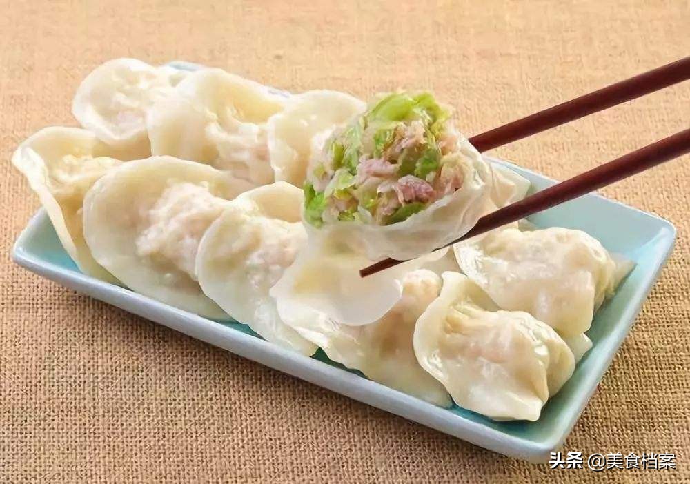 十种经典牛肉饺子馅水打馅,黑胡椒牛肉水饺如何调馅