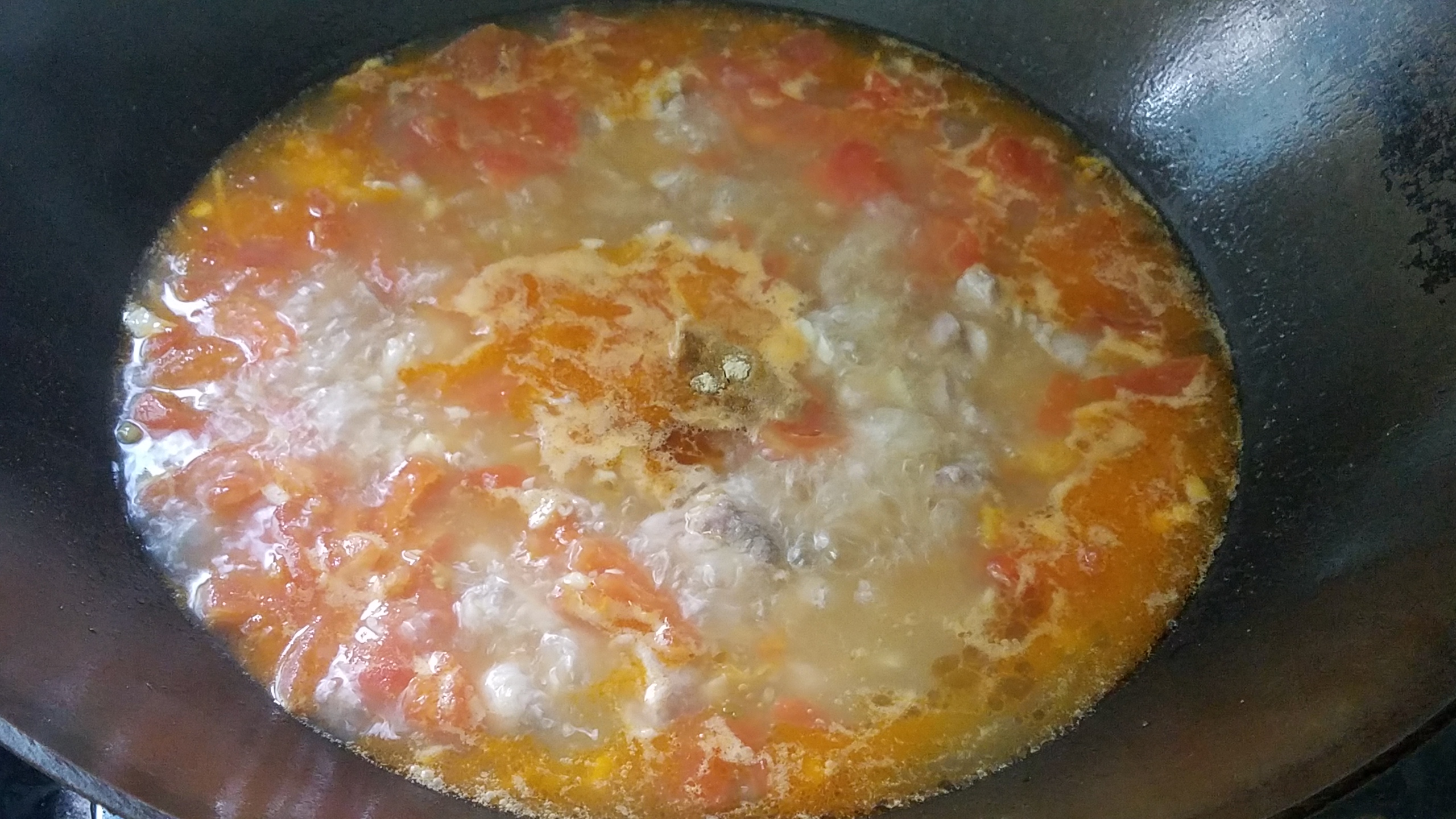 番茄肉片怎么做肉更嫩好吃又简单,西红柿滑肉片汤做法