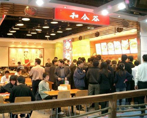 面对就业市场竞争应对的策略,面对市场下行的营销策略