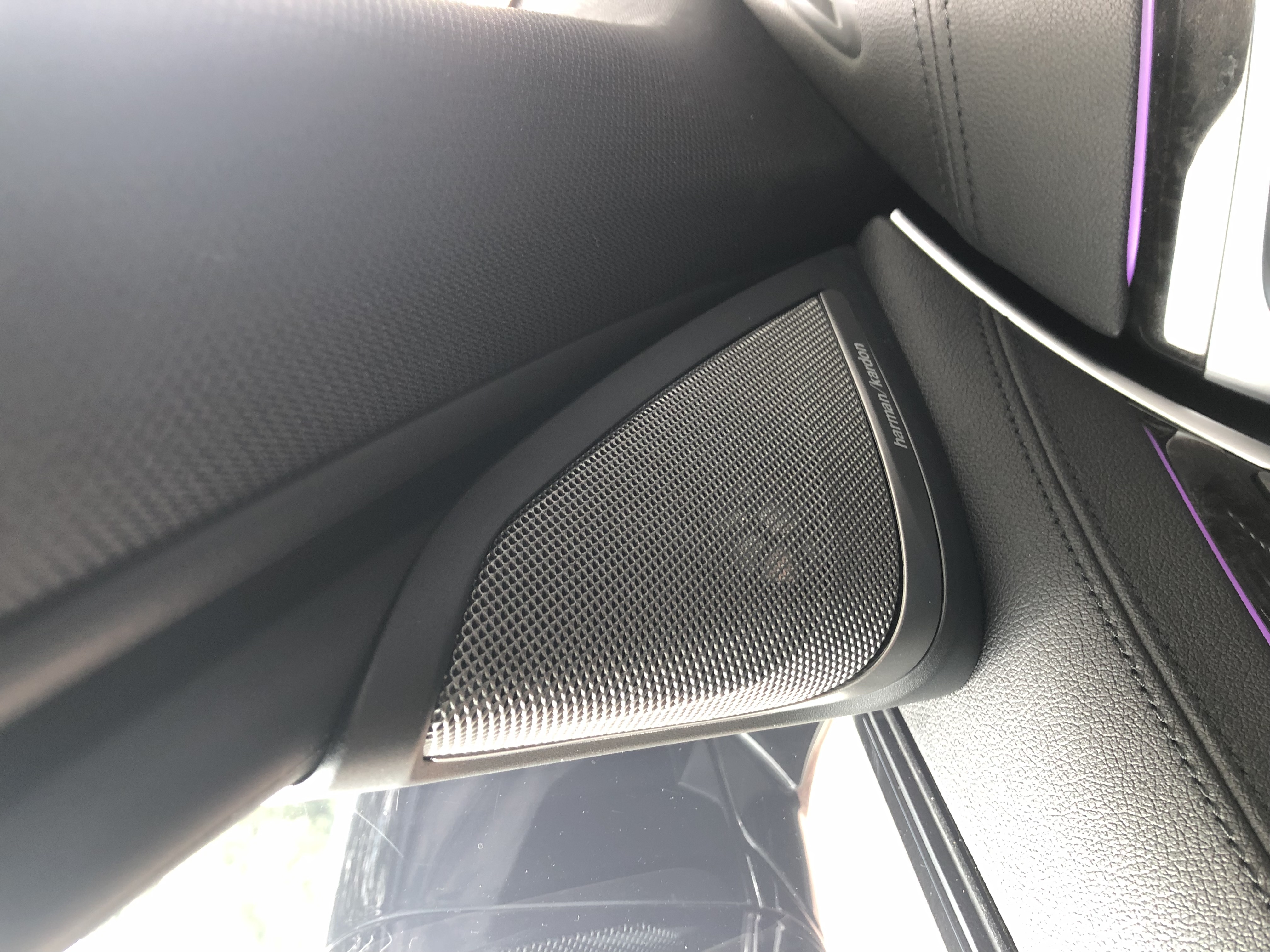 宝马525li要买什么颜色,宝马525li值得买吗