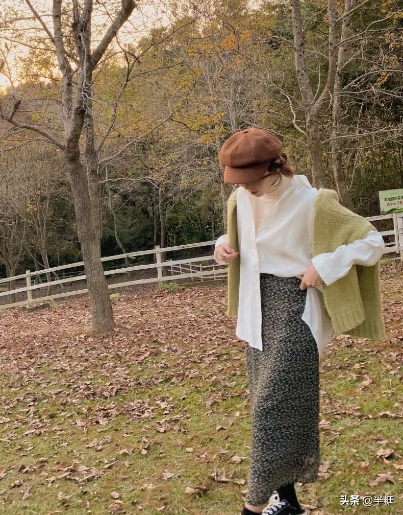 韩剧女主的穿搭连衣裙,韩剧女主穿条纹衬衫