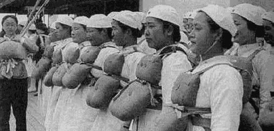 太平洋战场美军对待日军俘虏,太平洋战争日本俘获美军女兵