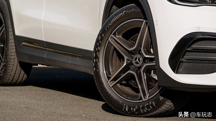 2017款奔驰gla250落地多少钱,奔驰gla250报价及图片