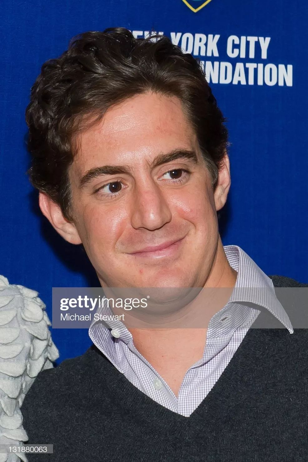 年轻照邓文迪,邓文迪51岁却保持年轻身材